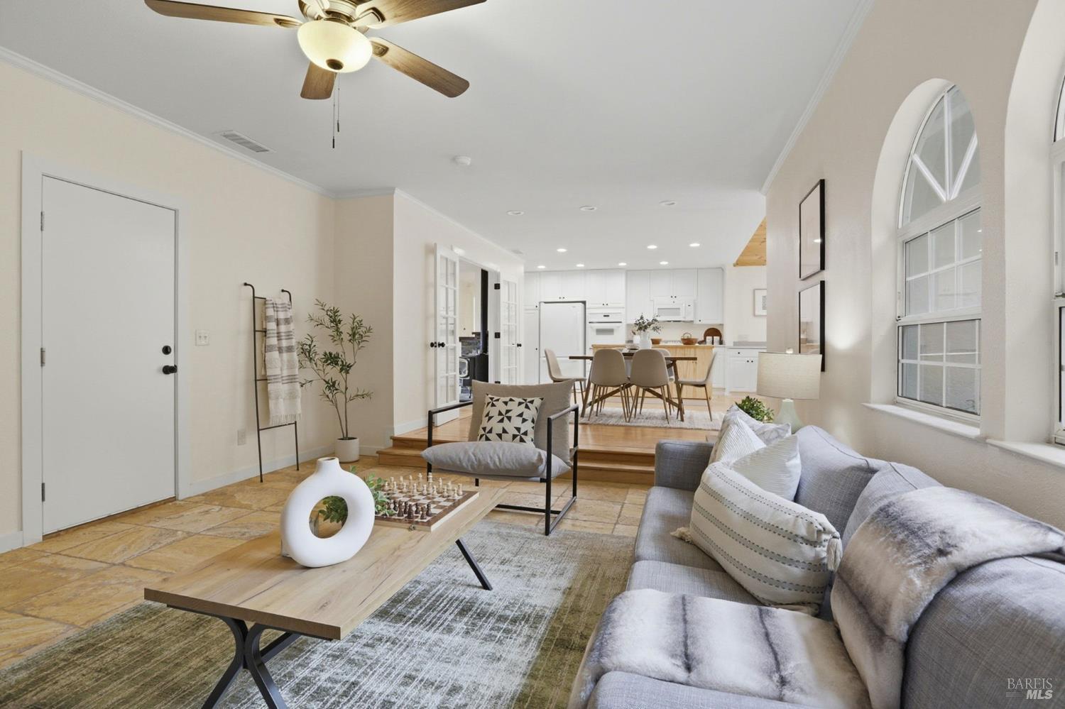 Detail Gallery Image 12 of 44 For 12 Angelica Ct, Novato,  CA 94947 - 3 Beds | 2 Baths