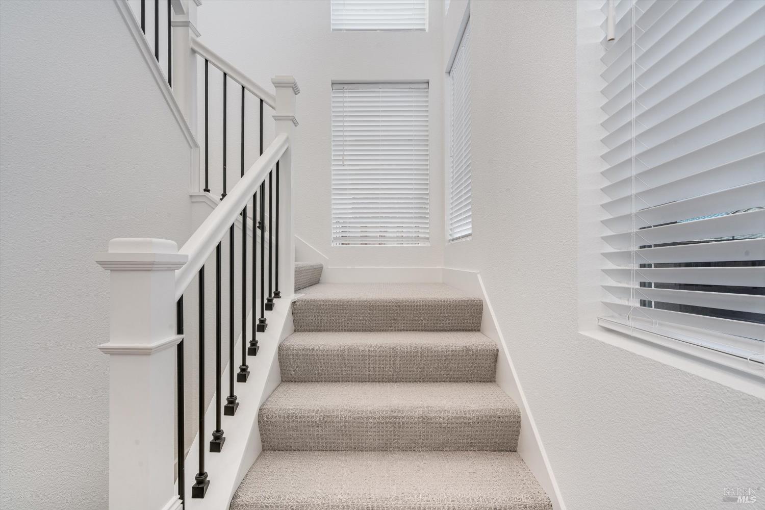 Detail Gallery Image 23 of 45 For 303 Flagship Dr, Napa,  CA 94558 - 4 Beds | 3 Baths