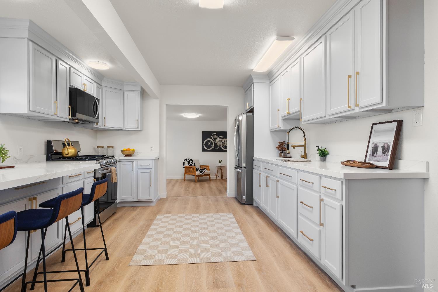 Detail Gallery Image 15 of 28 For 1313 Mcgregor Ave, Petaluma,  CA 94954 - 3 Beds | 1 Baths