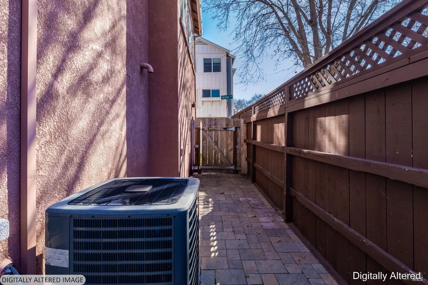 Detail Gallery Image 16 of 88 For 2640 Wisteria Way, Concord,  CA 94519 - 3 Beds | 3/1 Baths