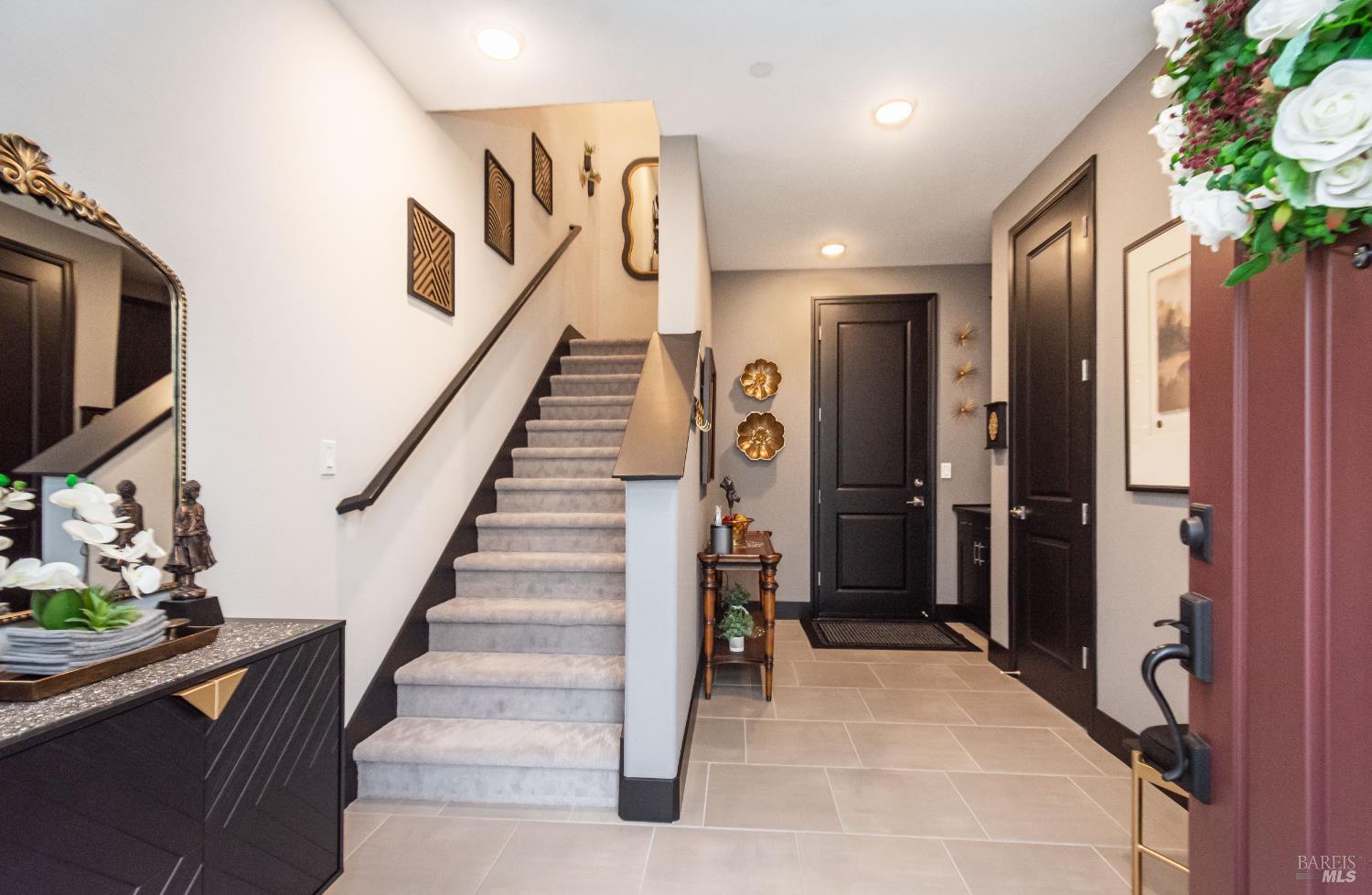 Detail Gallery Image 10 of 52 For 324 Pear Tree Ter #D,  Napa,  CA 94558 - 3 Beds | 2/1 Baths