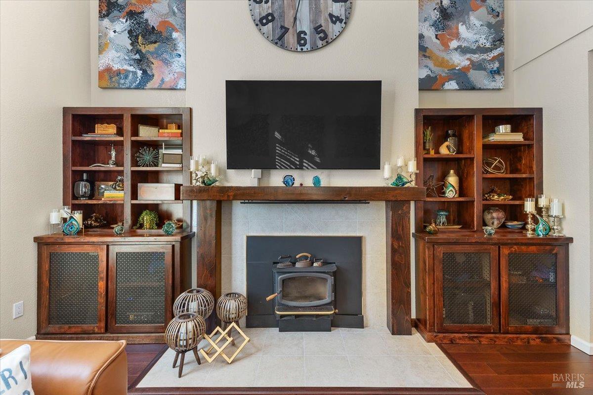 Detail Gallery Image 8 of 54 For 1631 Gamay St, Santa Rosa,  CA 95403 - 3 Beds | 2/1 Baths