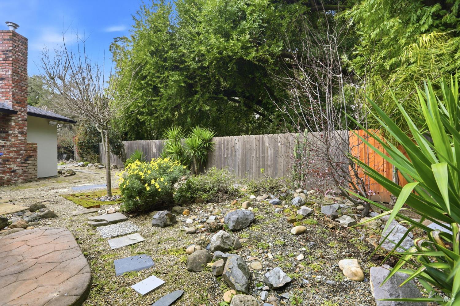 Detail Gallery Image 42 of 44 For 12 Angelica Ct, Novato,  CA 94947 - 3 Beds | 2 Baths