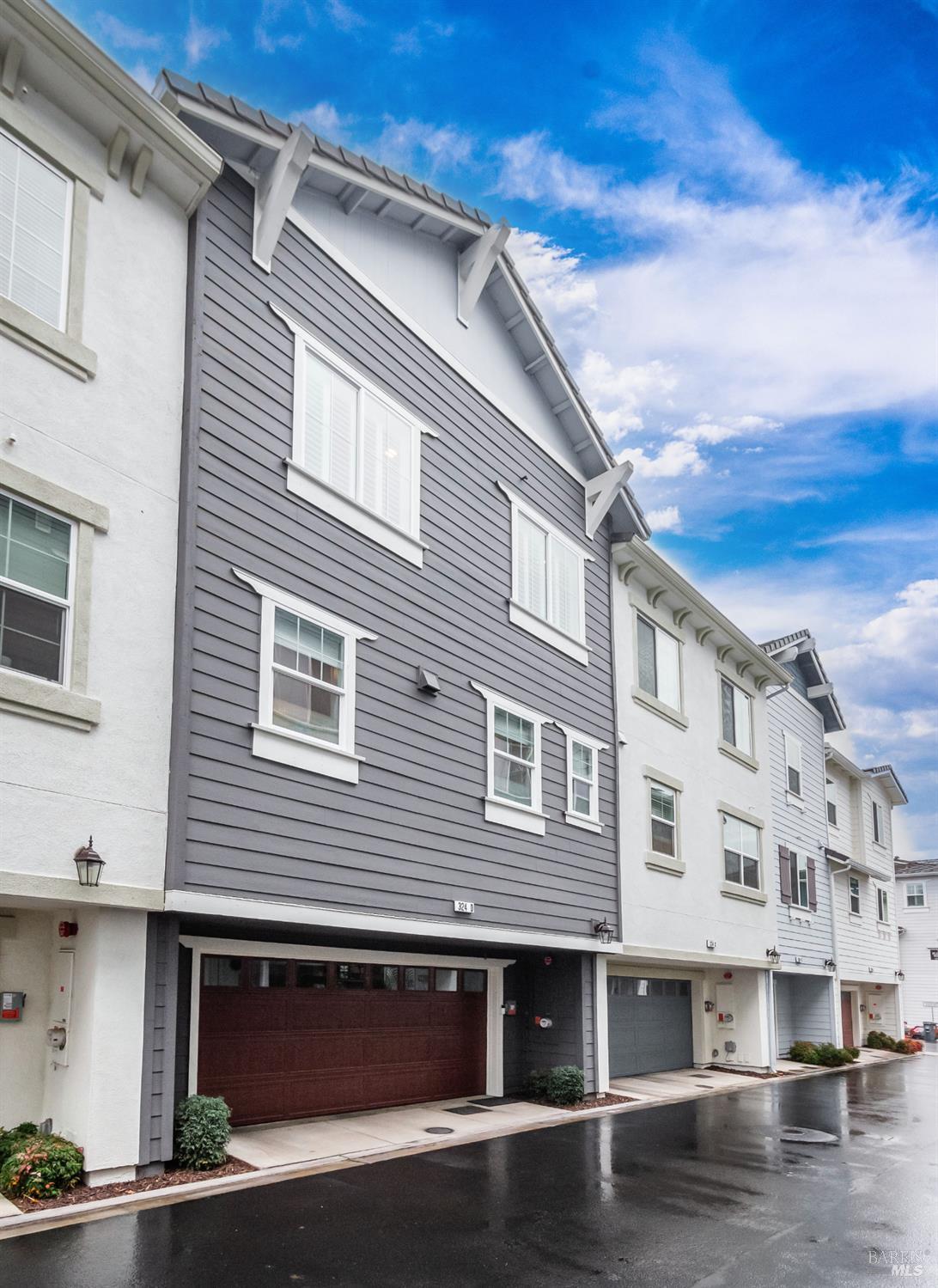 Detail Gallery Image 44 of 52 For 324 Pear Tree Ter #D,  Napa,  CA 94558 - 3 Beds | 2/1 Baths