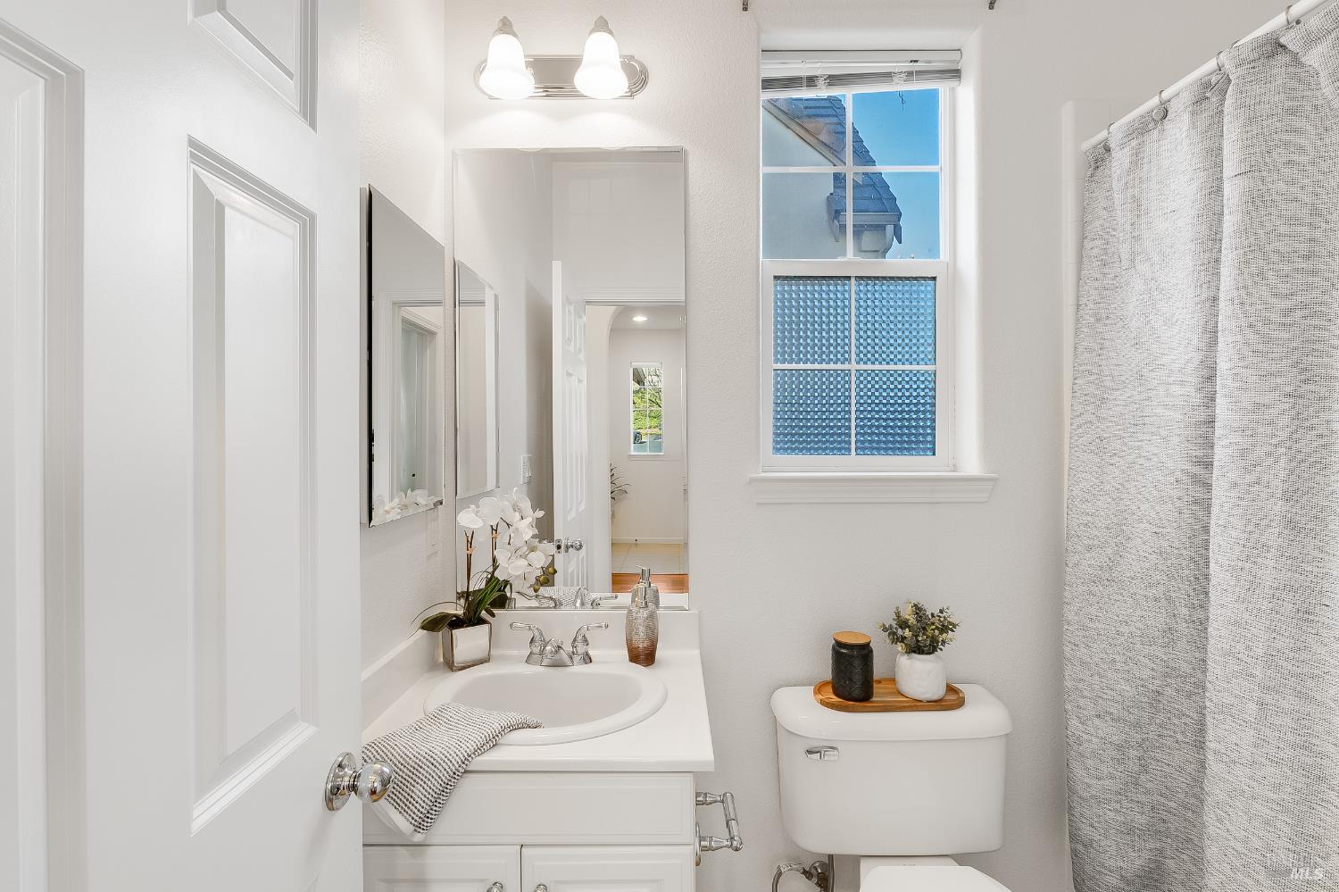 Detail Gallery Image 18 of 88 For 4208 Andover Dr, Vallejo,  CA 94591 - 4 Beds | 4 Baths