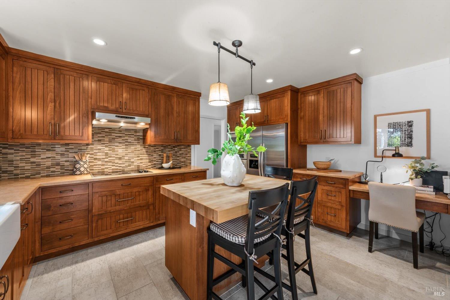 Detail Gallery Image 10 of 38 For 1841 Spring Mountain Rd, Saint Helena,  CA 94574 - 3 Beds | 2 Baths