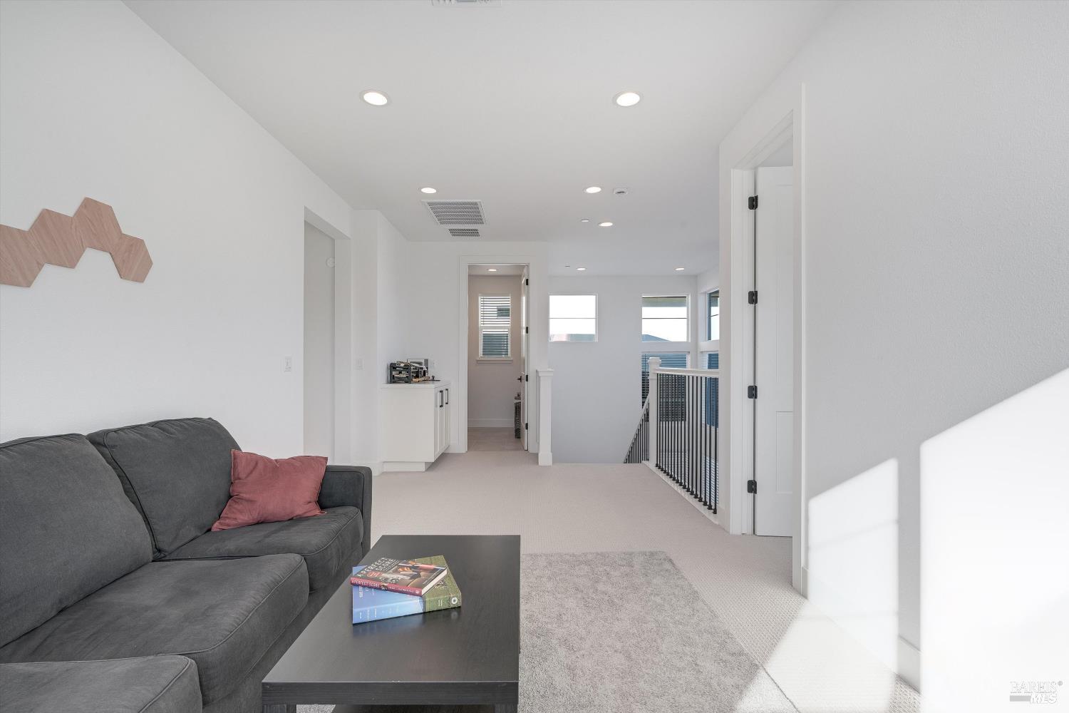 Detail Gallery Image 27 of 45 For 303 Flagship Dr, Napa,  CA 94558 - 4 Beds | 3 Baths