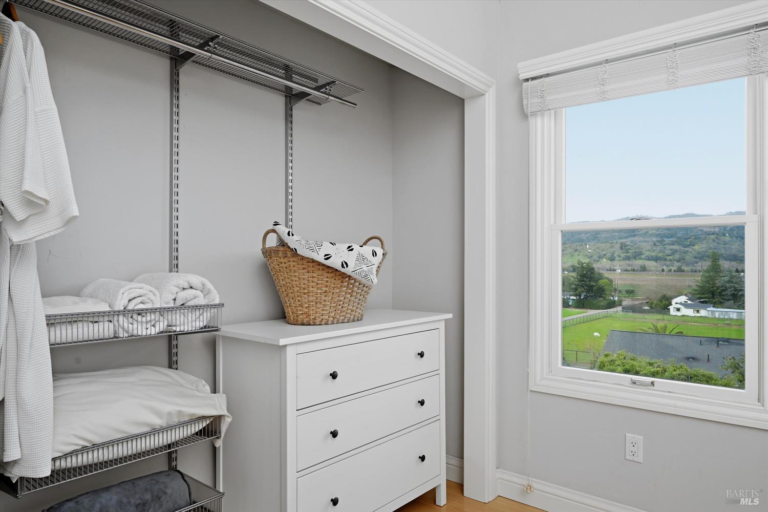 Detail Gallery Image 31 of 43 For 21402 Geyserville Ave, Geyserville,  CA 95441 - 3 Beds | 2 Baths