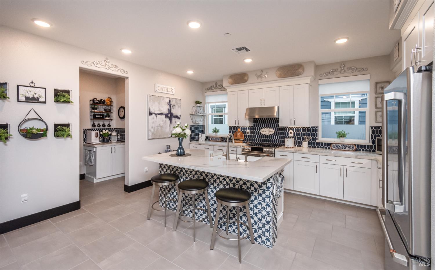 Detail Gallery Image 21 of 52 For 324 Pear Tree Ter #D,  Napa,  CA 94558 - 3 Beds | 2/1 Baths