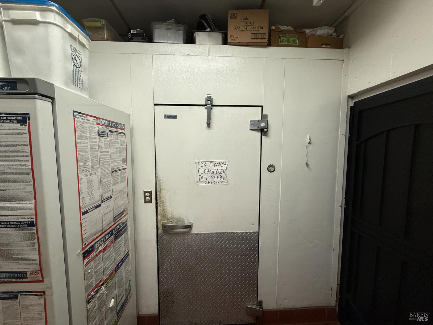 Detail Gallery Image 25 of 32 For 1513 Farmers Ln, Santa Rosa,  CA 95405 - – Beds | – Baths