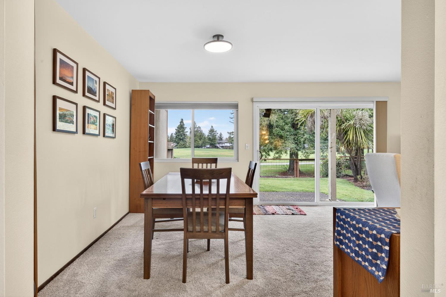 Detail Gallery Image 17 of 37 For 872 Hudis St, Rohnert Park,  CA 94928 - 2 Beds | 2/1 Baths