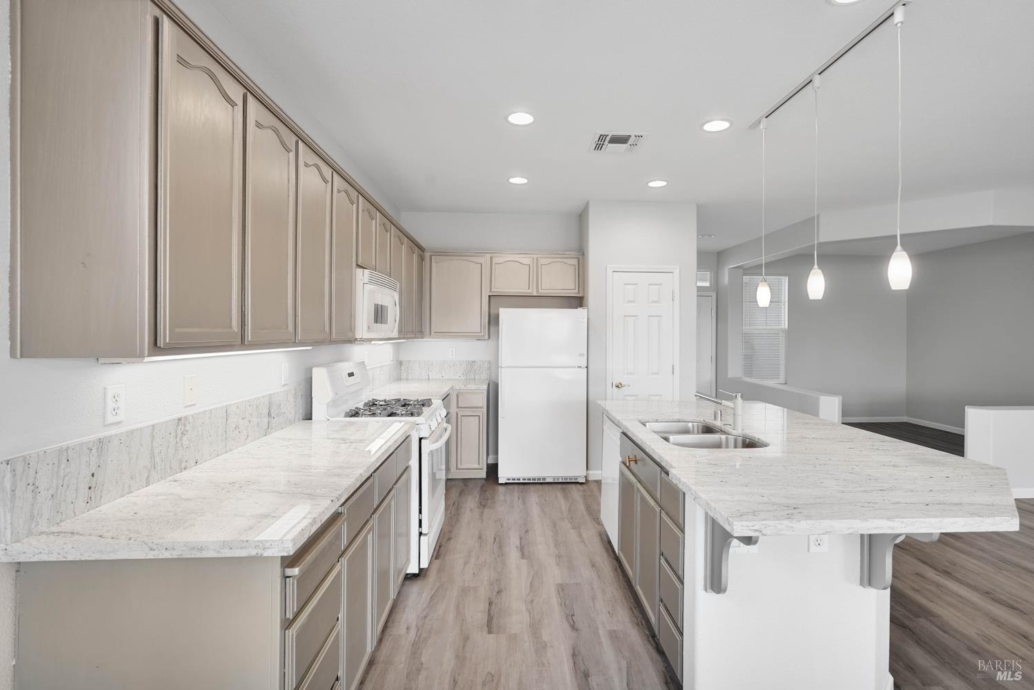 Detail Gallery Image 9 of 36 For 364 Whistling Straits Way, Rio Vista,  CA 94571 - 2 Beds | 2 Baths