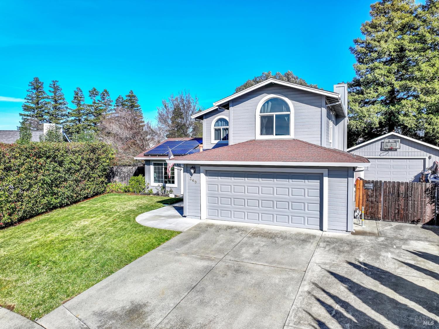 Detail Gallery Image 2 of 81 For 369 Kendrick Ln, Vacaville,  CA 95687 - 3 Beds | 3 Baths