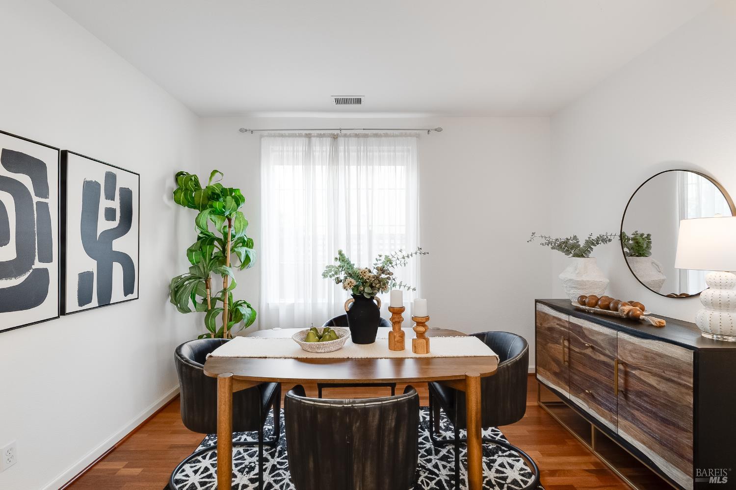 Detail Gallery Image 8 of 88 For 4208 Andover Dr, Vallejo,  CA 94591 - 4 Beds | 4 Baths