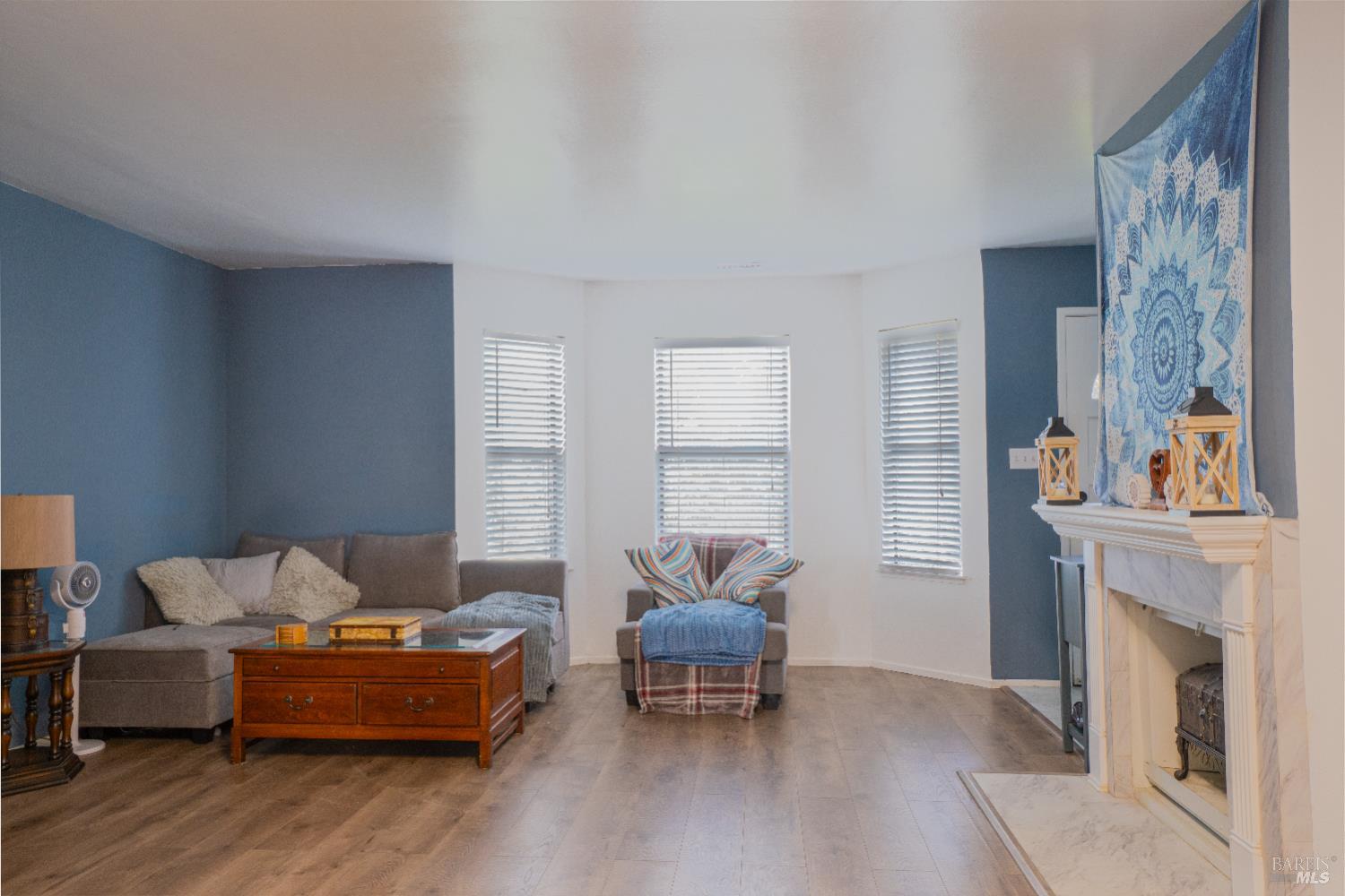 Detail Gallery Image 3 of 23 For 730 Military Unkn, Benicia,  CA 94510 - 2 Beds | 2/1 Baths