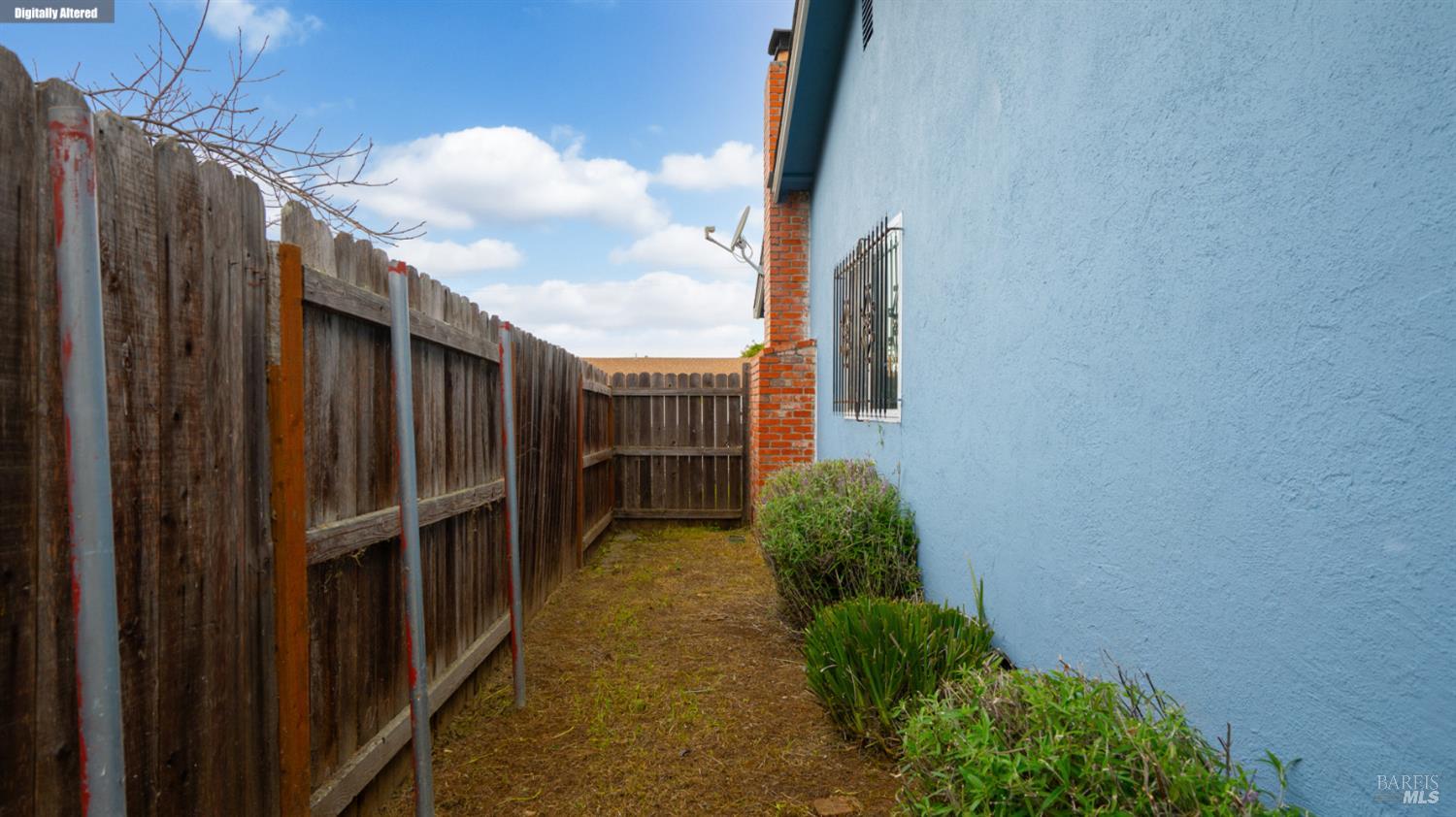 Detail Gallery Image 20 of 27 For 818 Falcon Dr, Vallejo,  CA 94589 - 3 Beds | 2 Baths