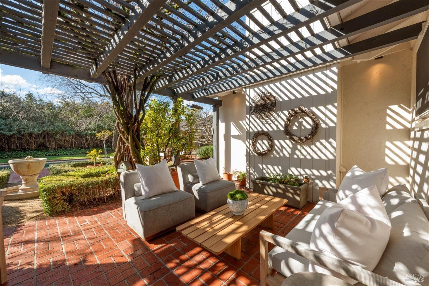 Detail Gallery Image 29 of 38 For 1841 Spring Mountain Rd, Saint Helena,  CA 94574 - 3 Beds | 2 Baths