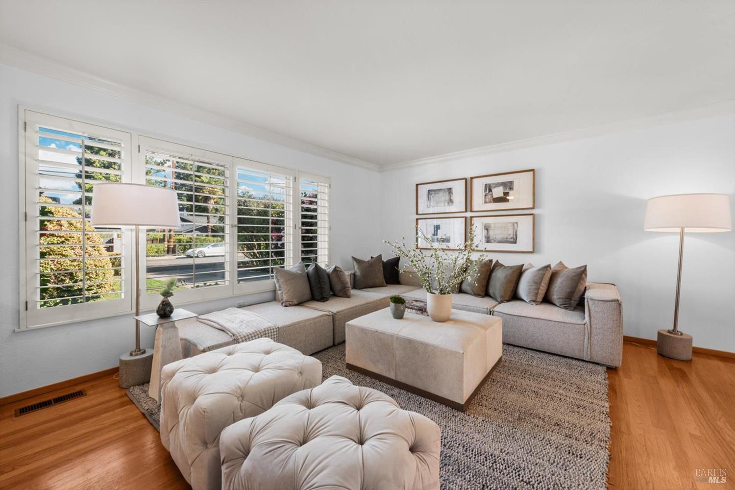 Detail Gallery Image 4 of 38 For 1841 Spring Mountain Rd, Saint Helena,  CA 94574 - 3 Beds | 2 Baths