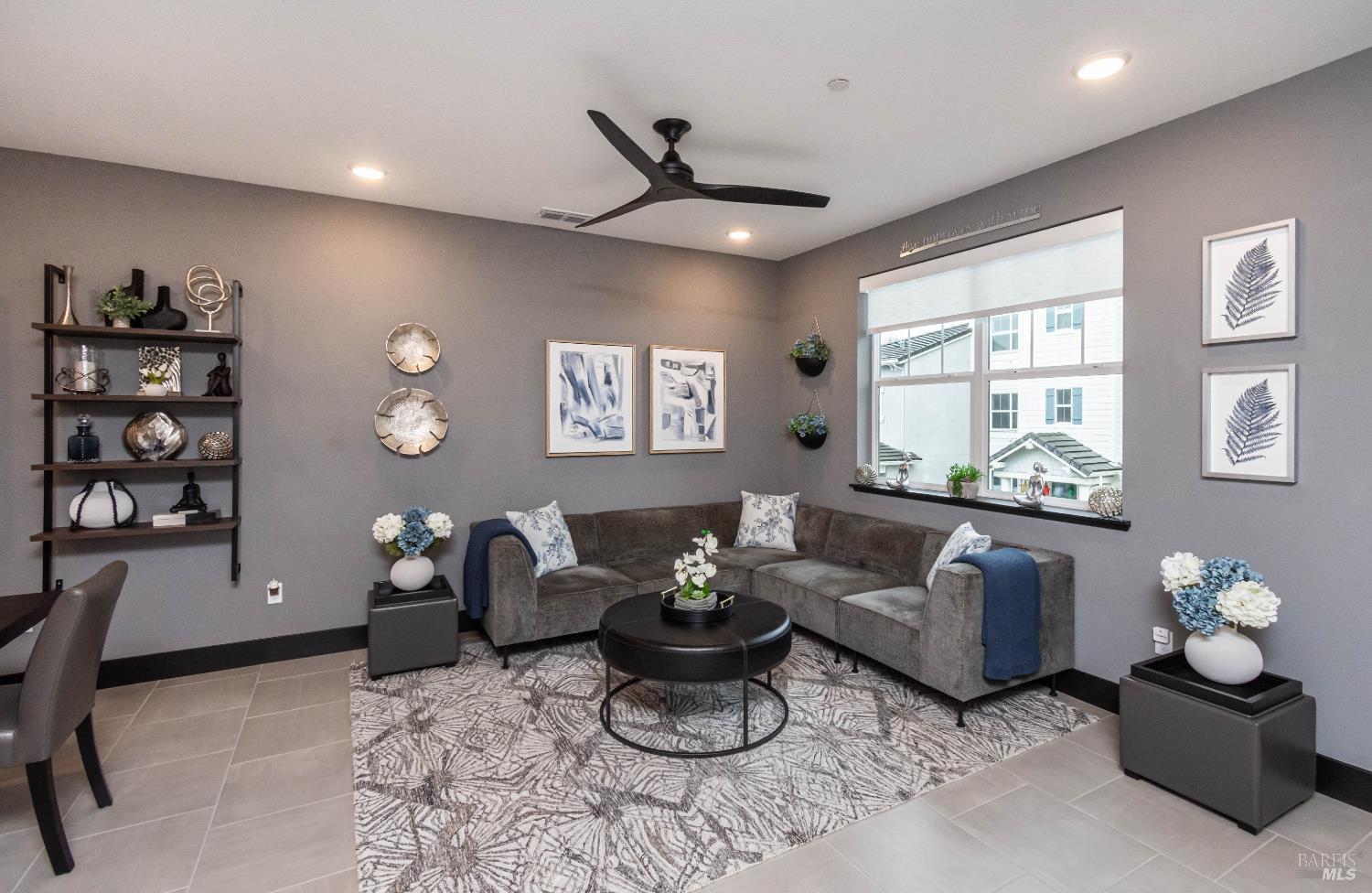 Detail Gallery Image 17 of 52 For 324 Pear Tree Ter #D,  Napa,  CA 94558 - 3 Beds | 2/1 Baths