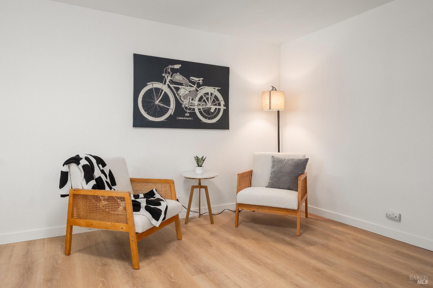 Detail Gallery Image 19 of 28 For 1313 Mcgregor Ave, Petaluma,  CA 94954 - 3 Beds | 1 Baths