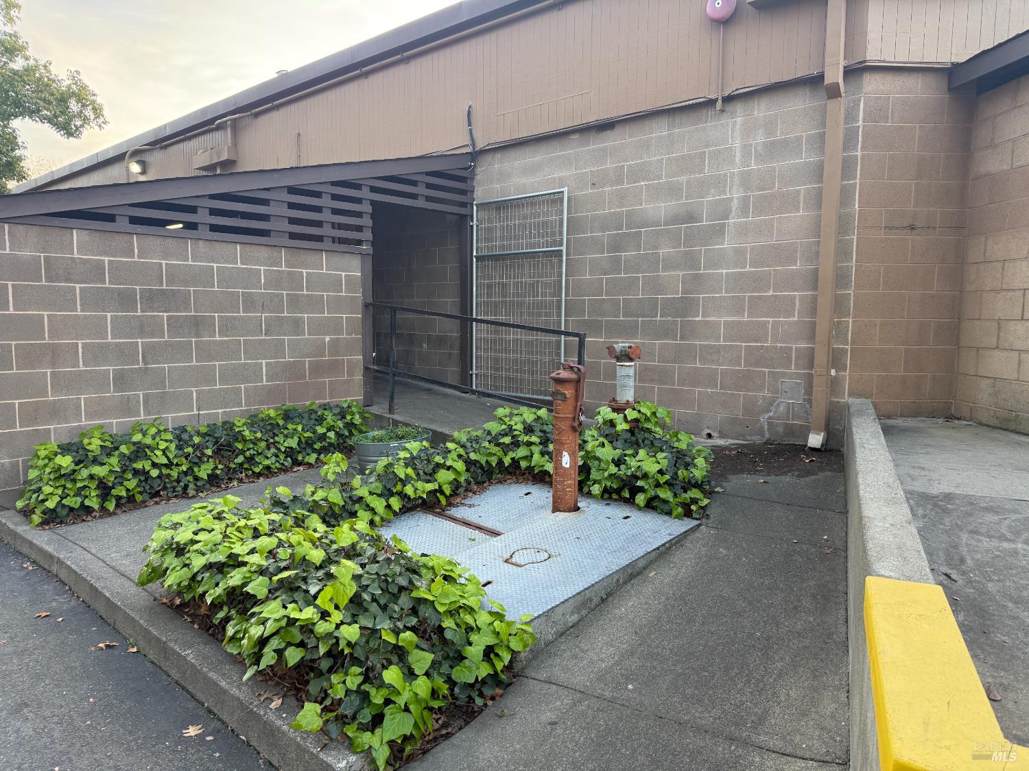 Detail Gallery Image 30 of 32 For 1513 Farmers Ln, Santa Rosa,  CA 95405 - – Beds | – Baths