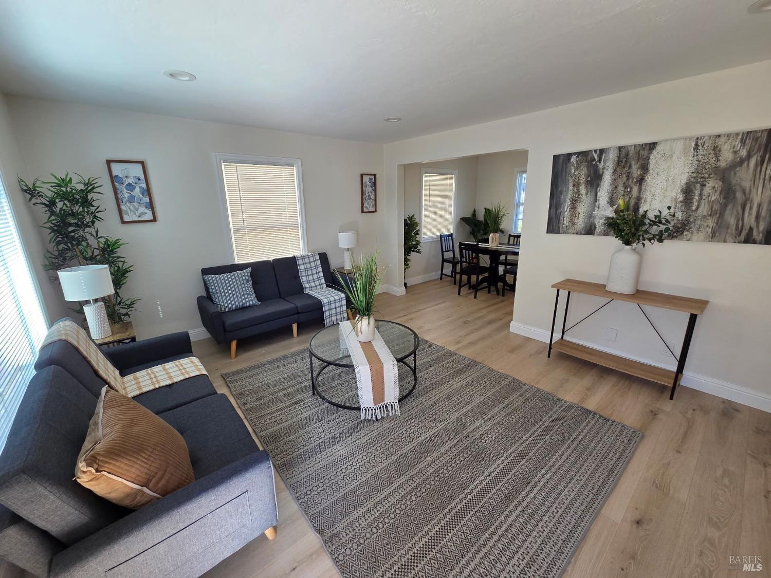 Detail Gallery Image 10 of 18 For 108 Hermosa Ave, Vallejo,  CA 94589 - 3 Beds | 1 Baths