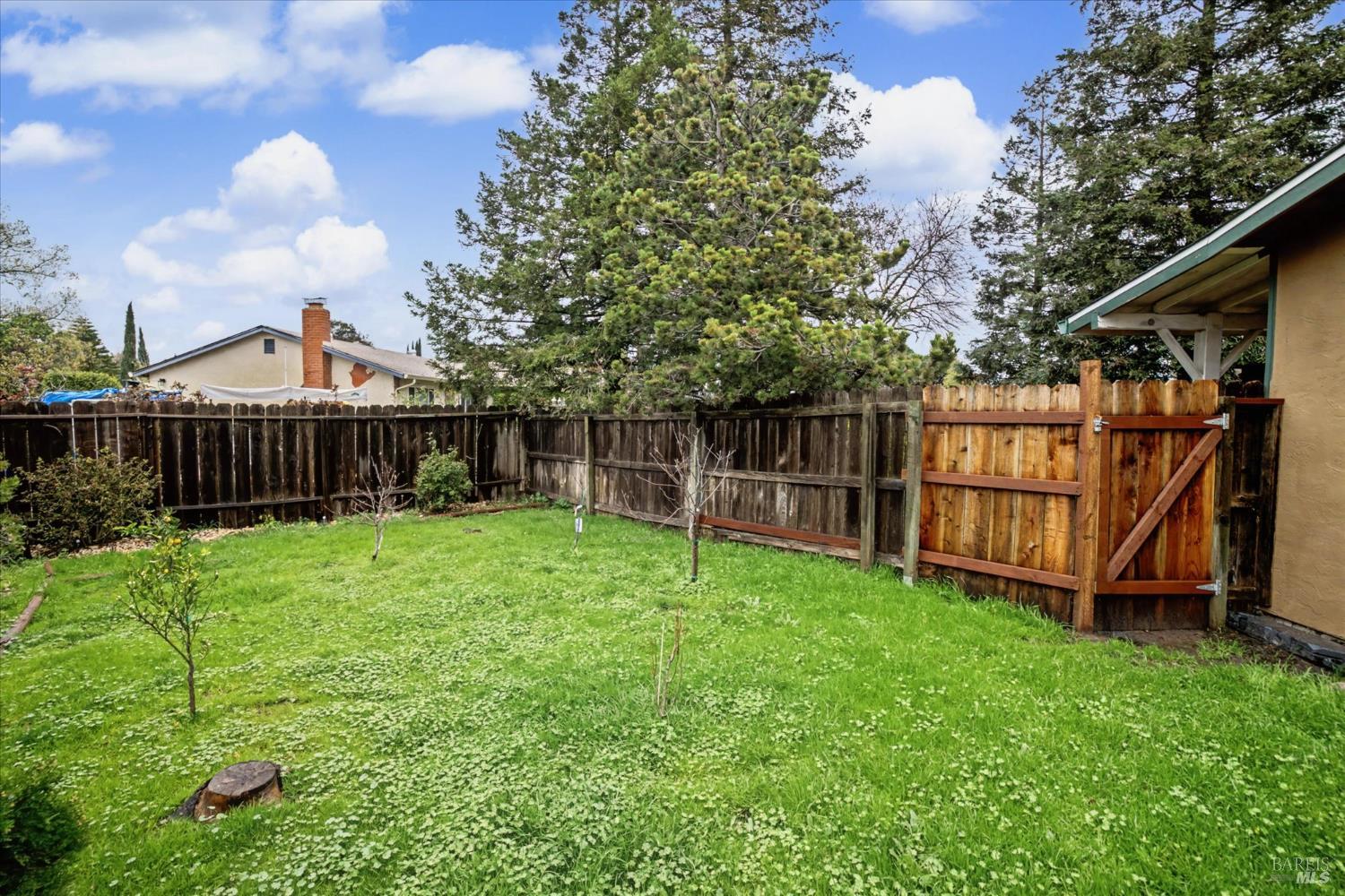 Detail Gallery Image 27 of 36 For 1213 Sprig Ct, Fairfield,  CA 94533 - 3 Beds | 2 Baths