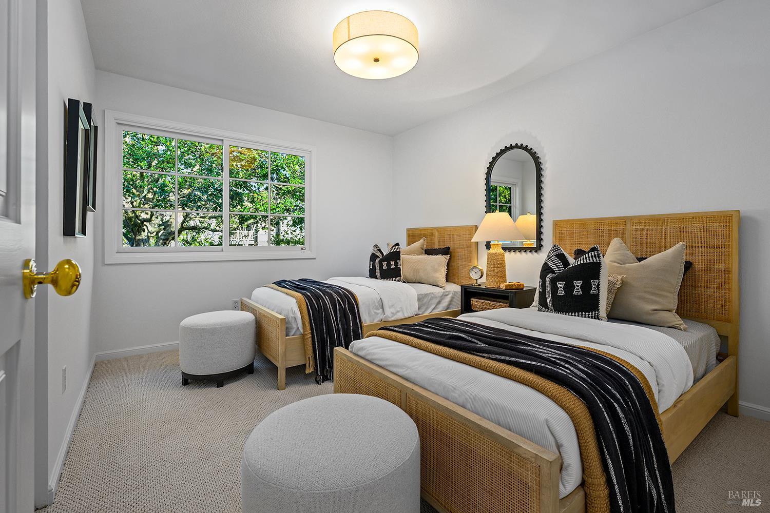 Detail Gallery Image 30 of 39 For 22 Paseo Mirasol Unkn, Tiburon,  CA 94920 - 4 Beds | 2 Baths
