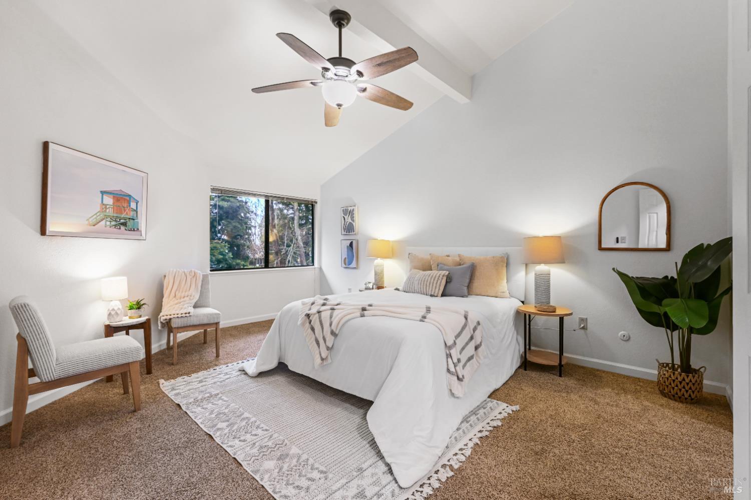 Detail Gallery Image 14 of 23 For 2403 Marylyn Cir, Petaluma,  CA 94954 - 3 Beds | 2/1 Baths