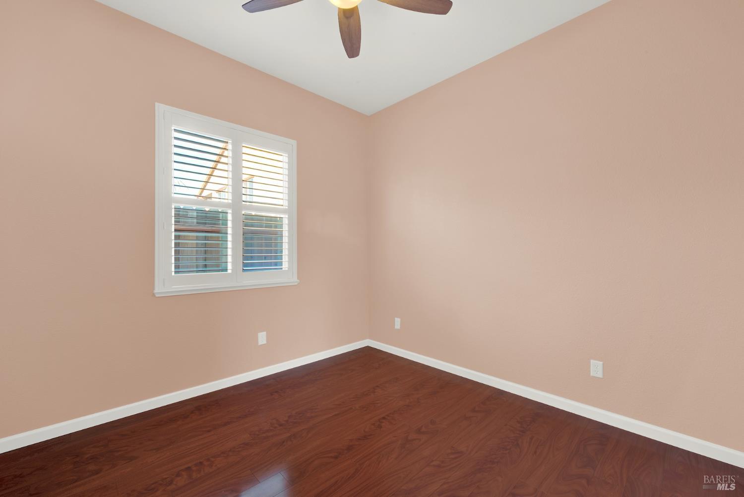 Detail Gallery Image 31 of 71 For 3007 Norwich Ct, Vacaville,  CA 95687 - 3 Beds | 2 Baths