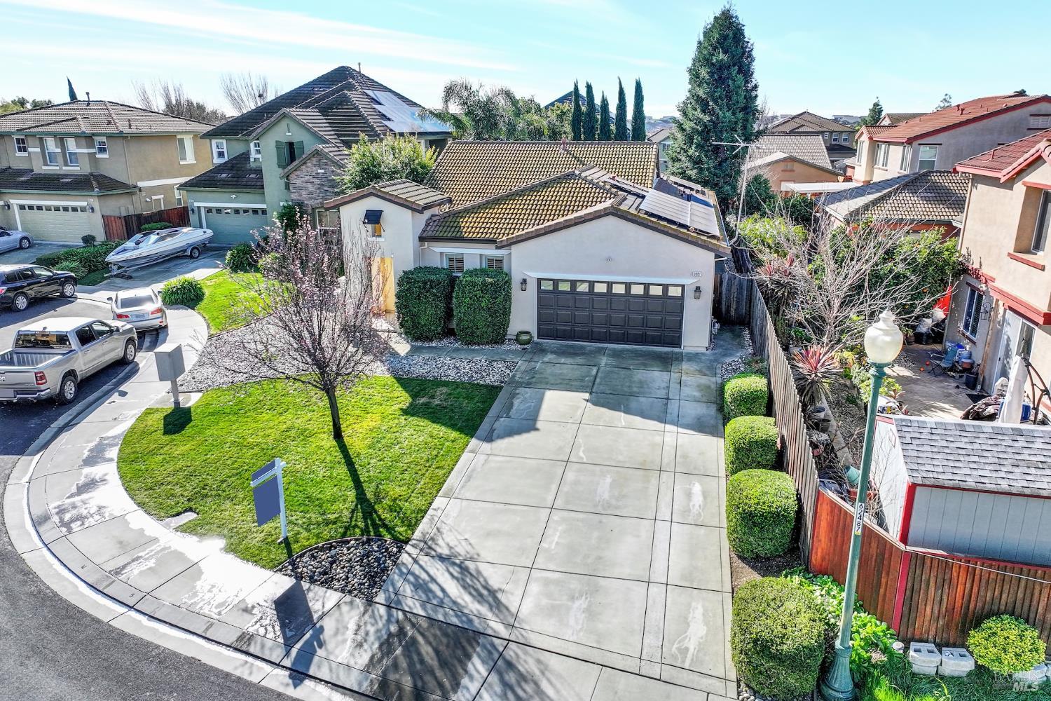 Detail Gallery Image 3 of 71 For 3007 Norwich Ct, Vacaville,  CA 95687 - 3 Beds | 2 Baths