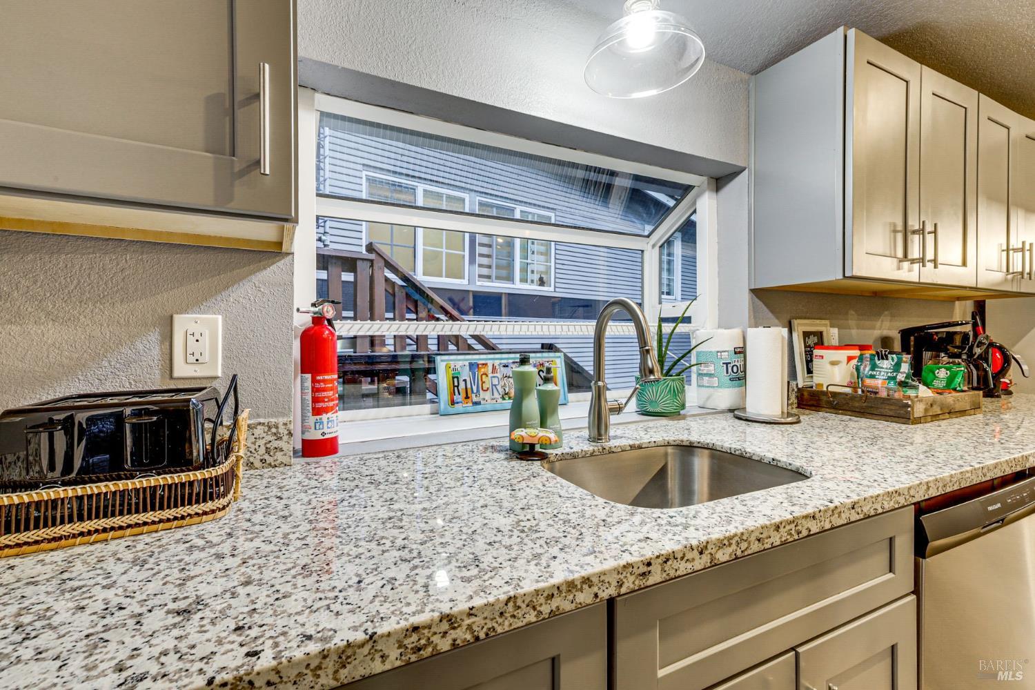 Detail Gallery Image 8 of 19 For 14465 Old Cazadero Rd, Guerneville,  CA 95446 - 2 Beds | 1 Baths