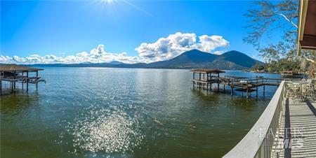 Detail Gallery Image 8 of 61 For 10165 Lakeshore Dr, Clearlake,  CA 95422 - 4 Beds | 3 Baths