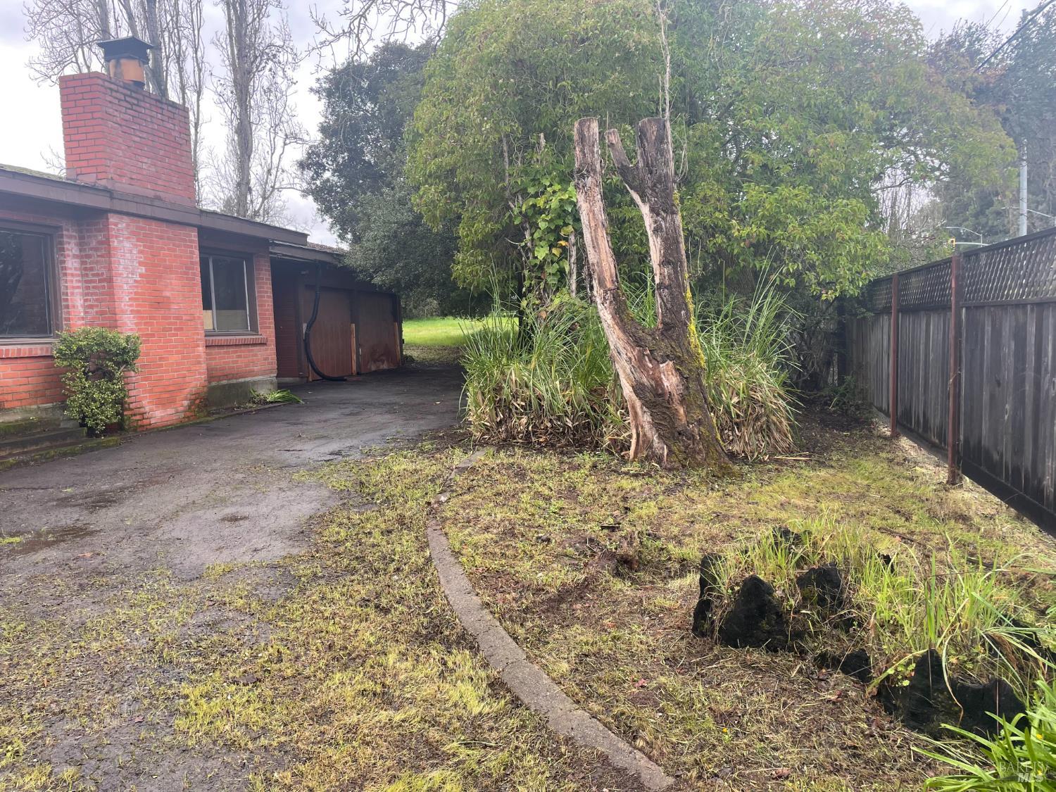 Detail Gallery Image 26 of 37 For 1280 Petaluma Blvd, Petaluma,  CA 94952 - 3 Beds | 1 Baths