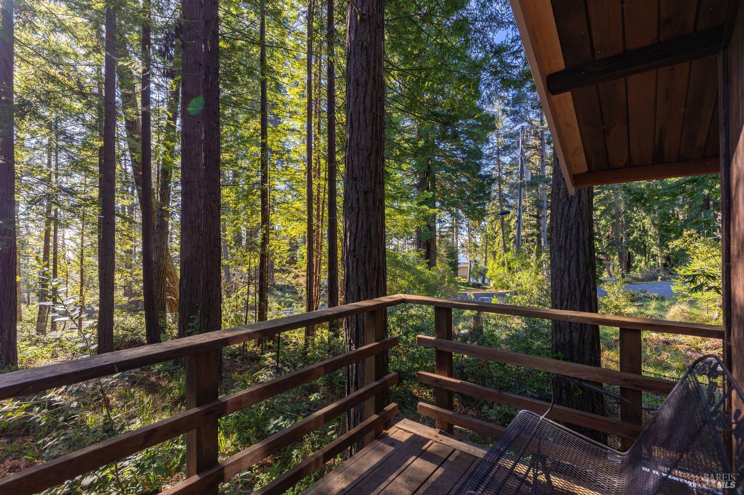 Detail Gallery Image 15 of 27 For 22000 Timber Cove Rd, Jenner,  CA 95450 - 2 Beds | 2 Baths