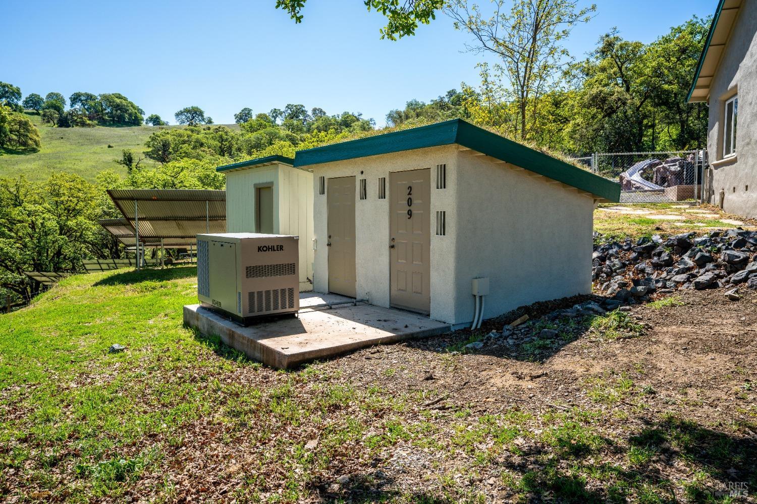 Detail Gallery Image 36 of 91 For 5510 Parducci Rd, Ukiah,  CA 95482 - 3 Beds | 3 Baths