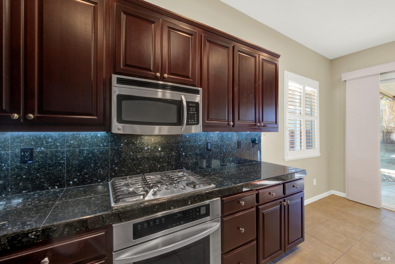 Detail Gallery Image 24 of 71 For 3007 Norwich Ct, Vacaville,  CA 95687 - 3 Beds | 2 Baths