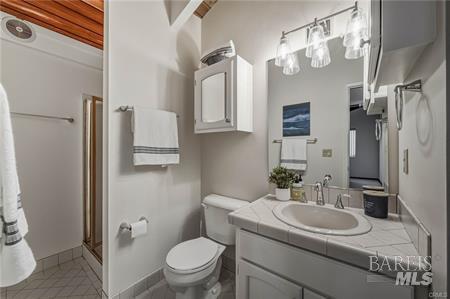 Detail Gallery Image 21 of 61 For 10165 Lakeshore Dr, Clearlake,  CA 95422 - 4 Beds | 3 Baths