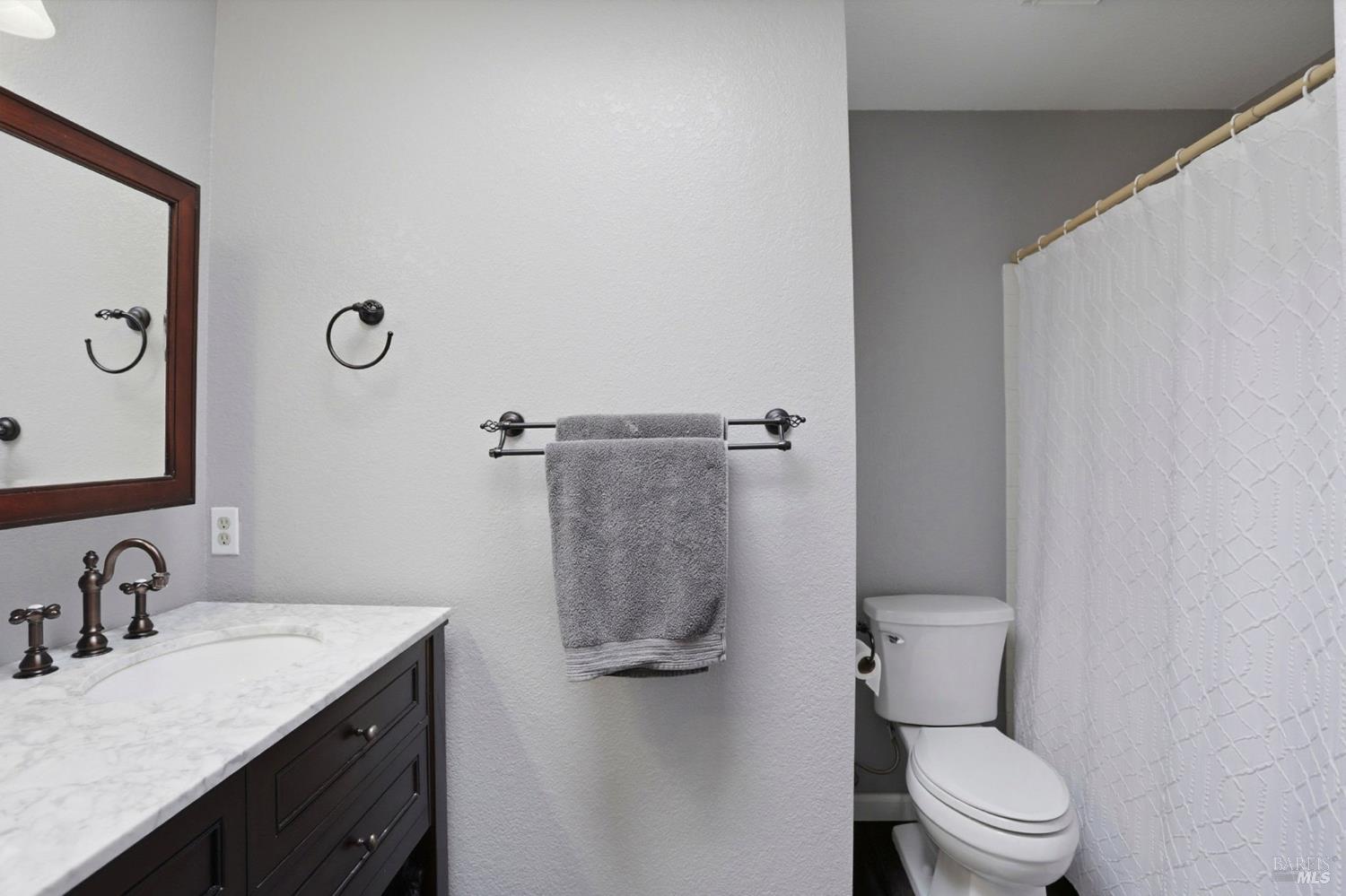 Detail Gallery Image 37 of 52 For 708 Owl Dr, Vacaville,  CA 95687 - 4 Beds | 3 Baths