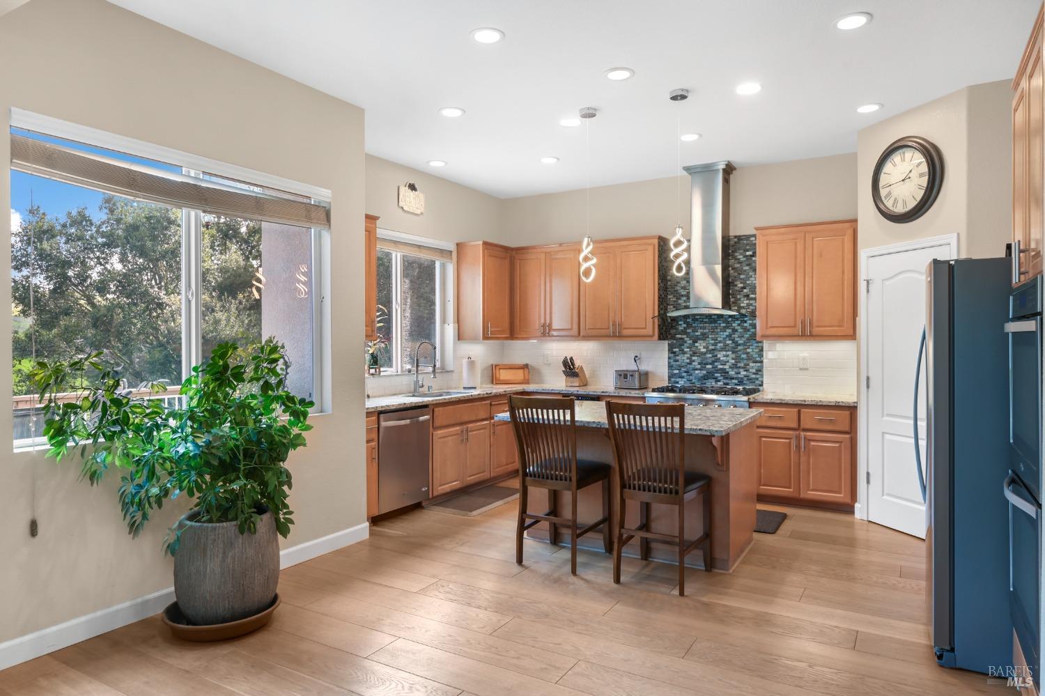 Detail Gallery Image 9 of 50 For 2664 Avocet Ln, Vallejo,  CA 94591 - 3 Beds | 2/1 Baths