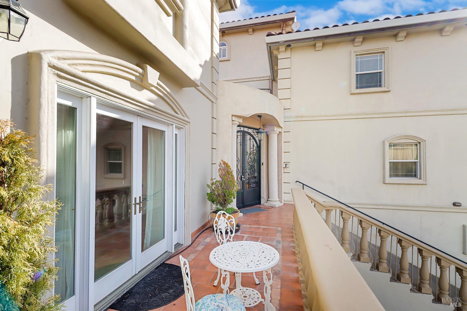 Detail Gallery Image 30 of 99 For 3945 Joslin Ln, Vacaville,  CA 95688 - 6 Beds | 5/4 Baths