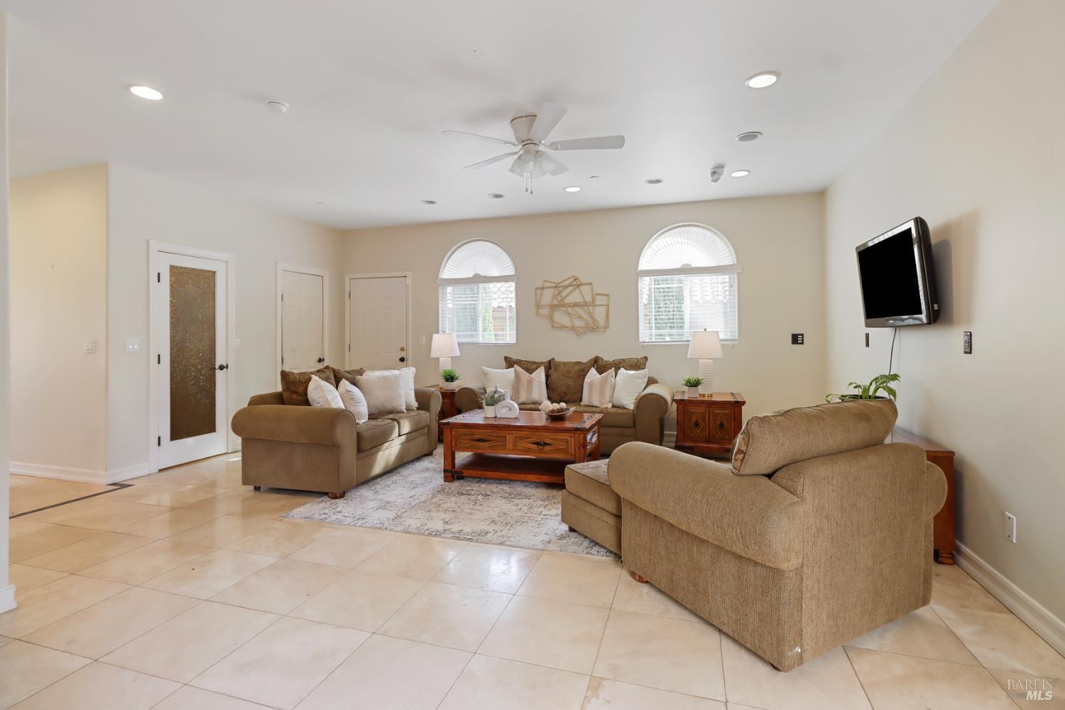 Detail Gallery Image 80 of 99 For 3945 Joslin Ln, Vacaville,  CA 95688 - 6 Beds | 5/4 Baths