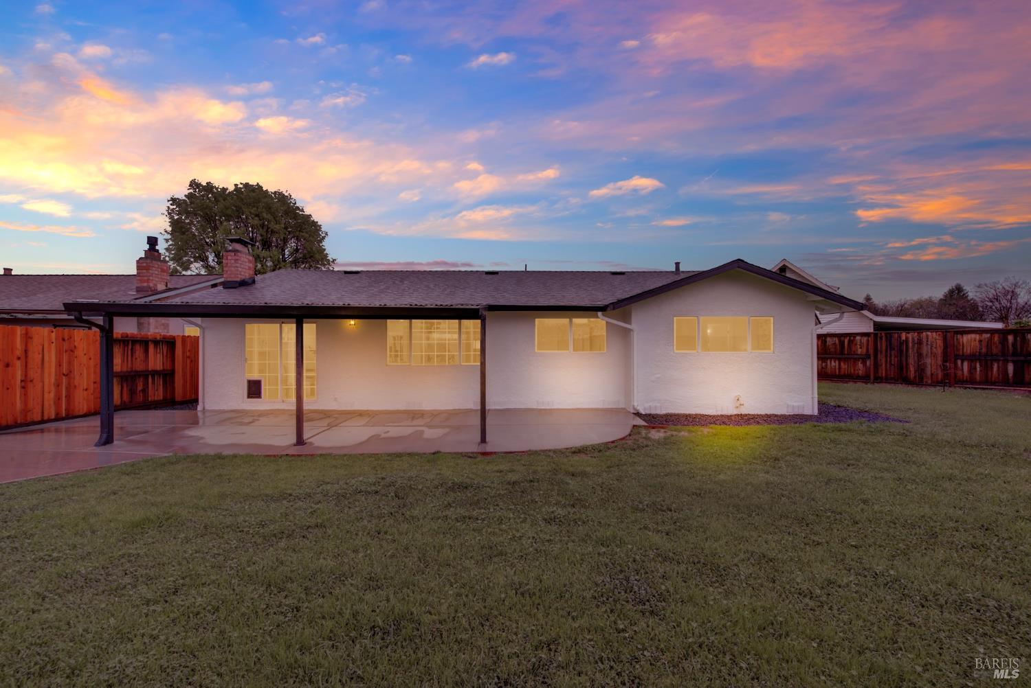 Detail Gallery Image 31 of 37 For 880 Trysail Ct, Vacaville,  CA 95687 - 4 Beds | 2 Baths