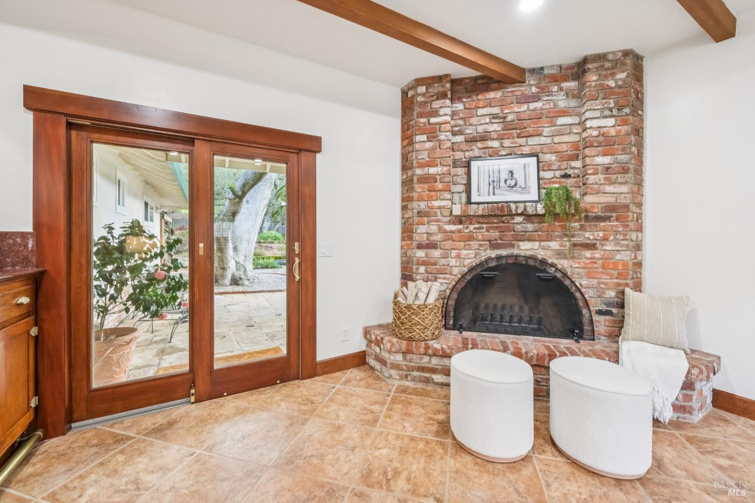 Detail Gallery Image 26 of 65 For 517 Fairway Dr, Novato,  CA 94949 - 4 Beds | 2 Baths