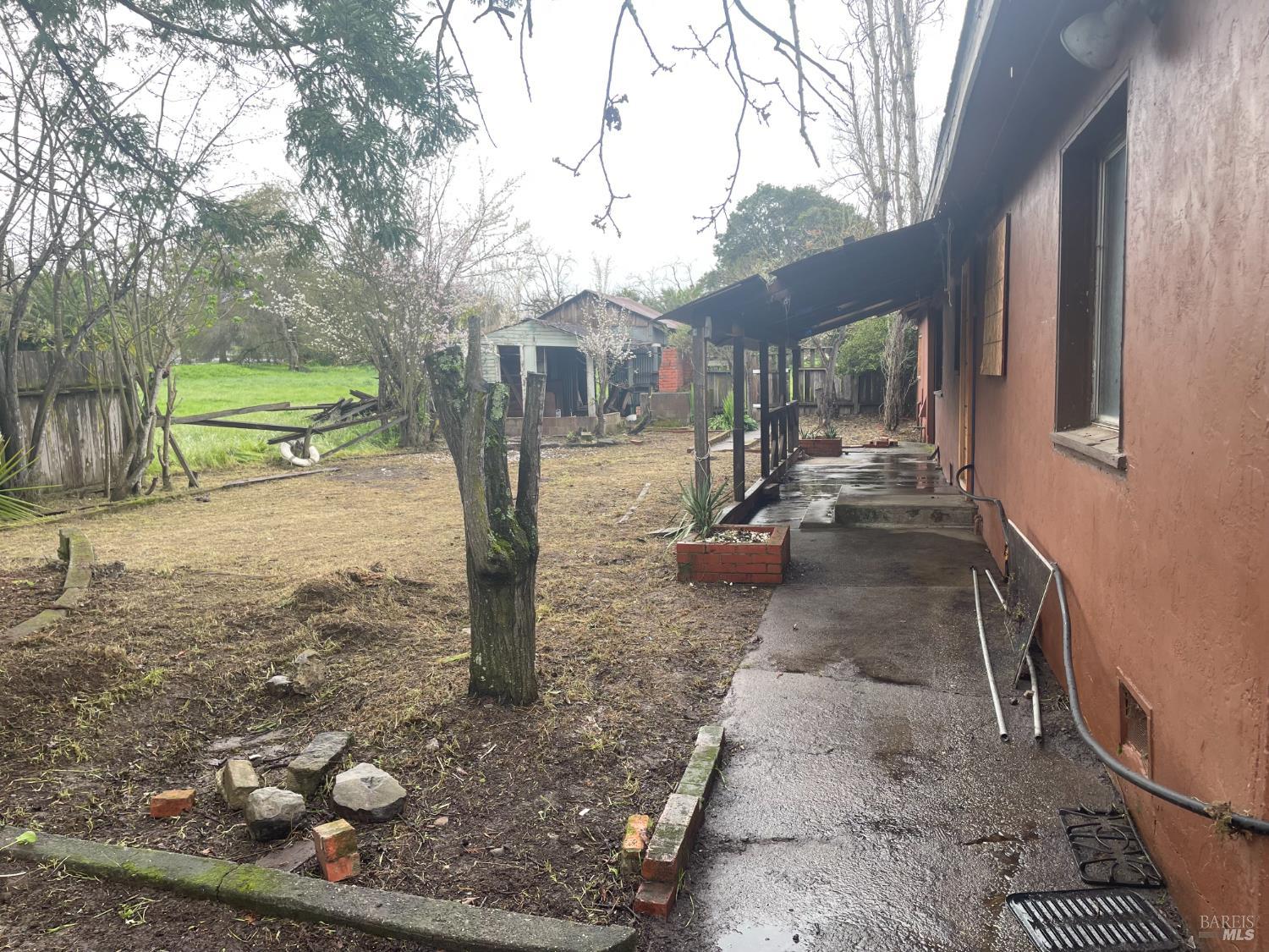 Detail Gallery Image 31 of 37 For 1280 Petaluma Blvd, Petaluma,  CA 94952 - 3 Beds | 1 Baths