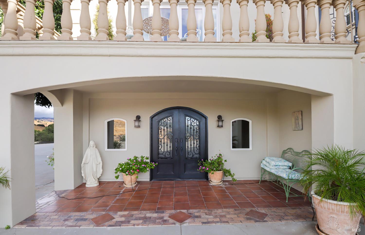 Detail Gallery Image 22 of 99 For 3945 Joslin Ln, Vacaville,  CA 95688 - 6 Beds | 5/4 Baths