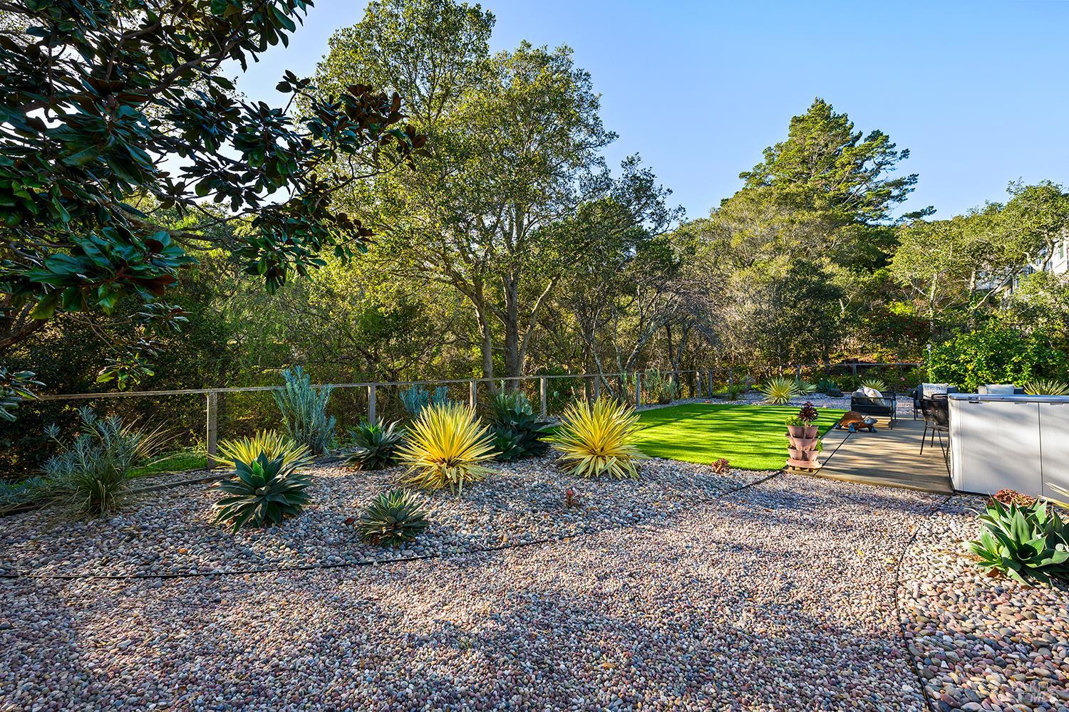 Detail Gallery Image 35 of 39 For 22 Paseo Mirasol Unkn, Tiburon,  CA 94920 - 4 Beds | 2 Baths