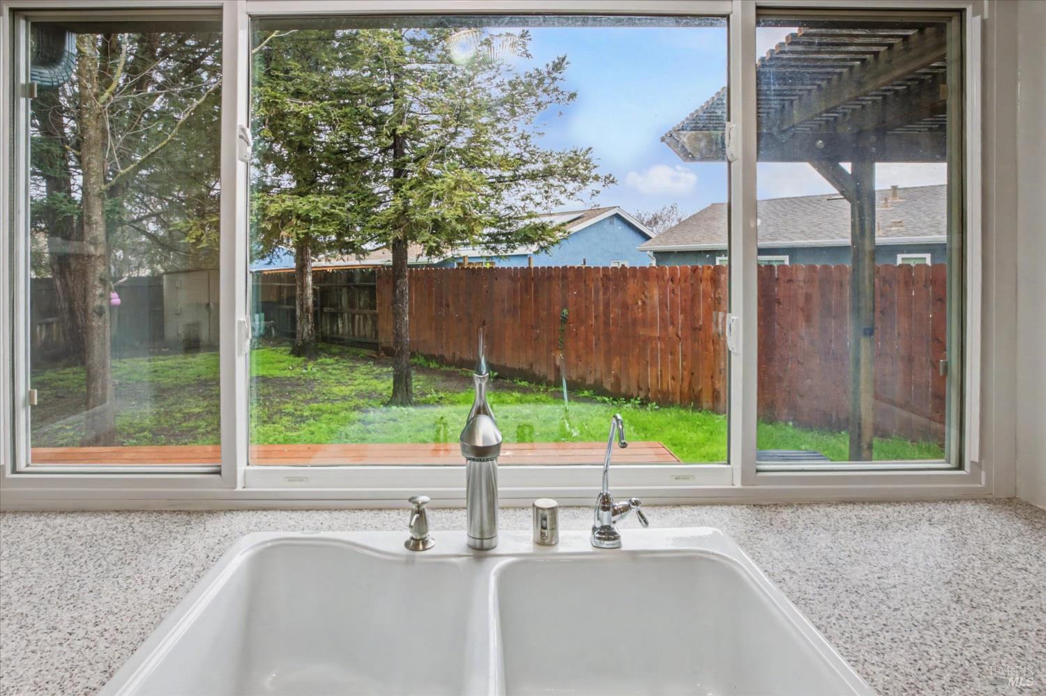 Detail Gallery Image 10 of 36 For 1213 Sprig Ct, Fairfield,  CA 94533 - 3 Beds | 2 Baths