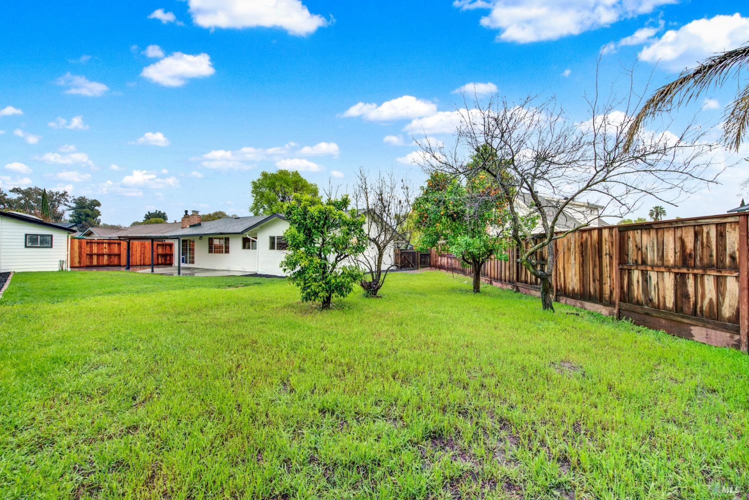 Detail Gallery Image 34 of 37 For 880 Trysail Ct, Vacaville,  CA 95687 - 4 Beds | 2 Baths