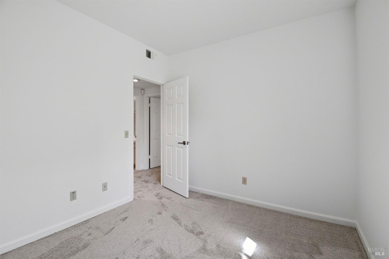 Detail Gallery Image 37 of 53 For 2016 Stonefield Ln, Santa Rosa,  CA 95403 - 3 Beds | 2/1 Baths